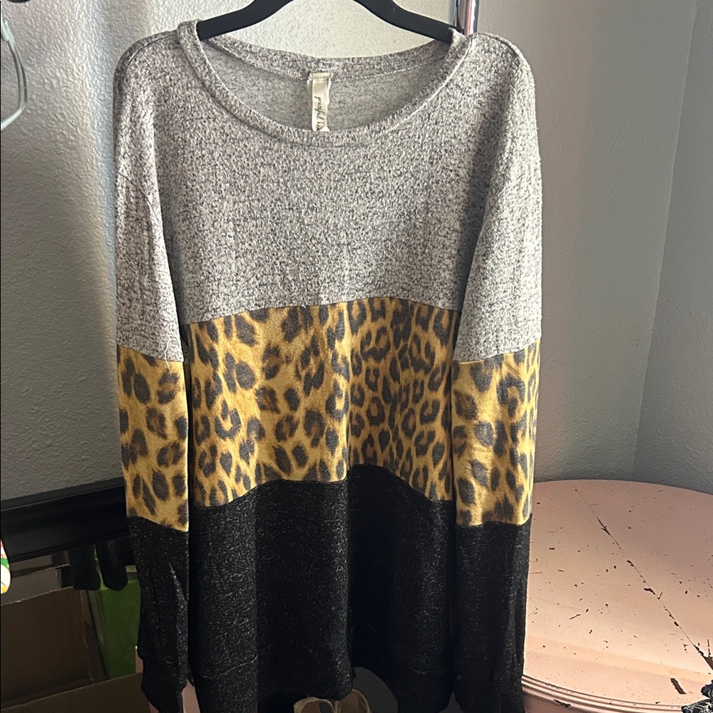 Leopard Print Color Block Women's Sweatshirt